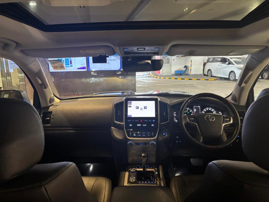 LAND CRUISER ZX - Image 5